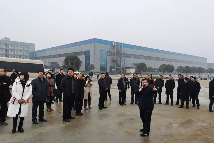 隨州市委、市人大代表團(tuán)蒞臨程力集團(tuán)商用車產(chǎn)業(yè)園視察